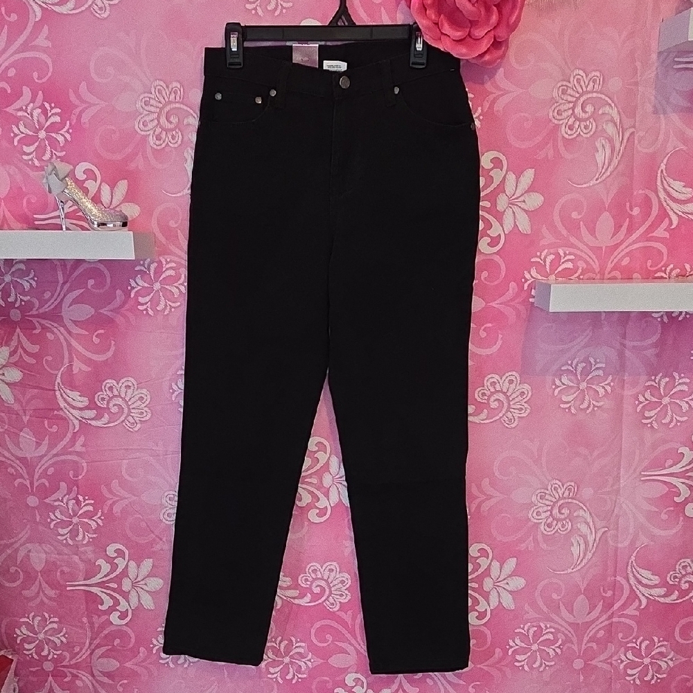 Elegant Black High Rise Women's Jeans
